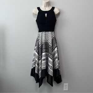Melrose Black/White Sleeveless High Neckline Dress Size 4